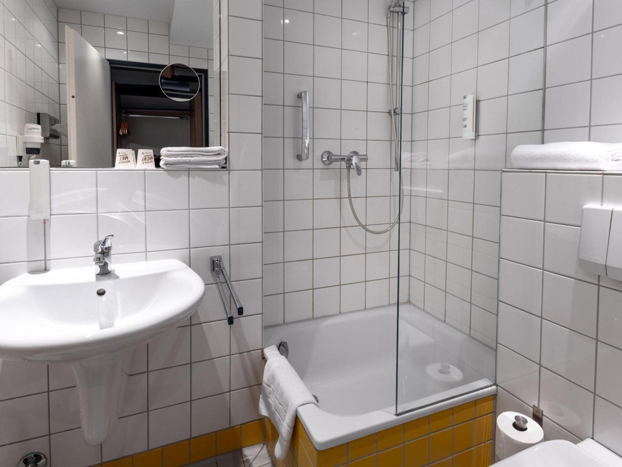 B&B Hotel ايشويلر المظهر الخارجي الصورة